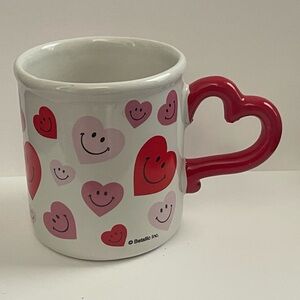 Vintage 1980s Heart Love Valentine Mug Betallic Inc Smiley Heart *Rare*.